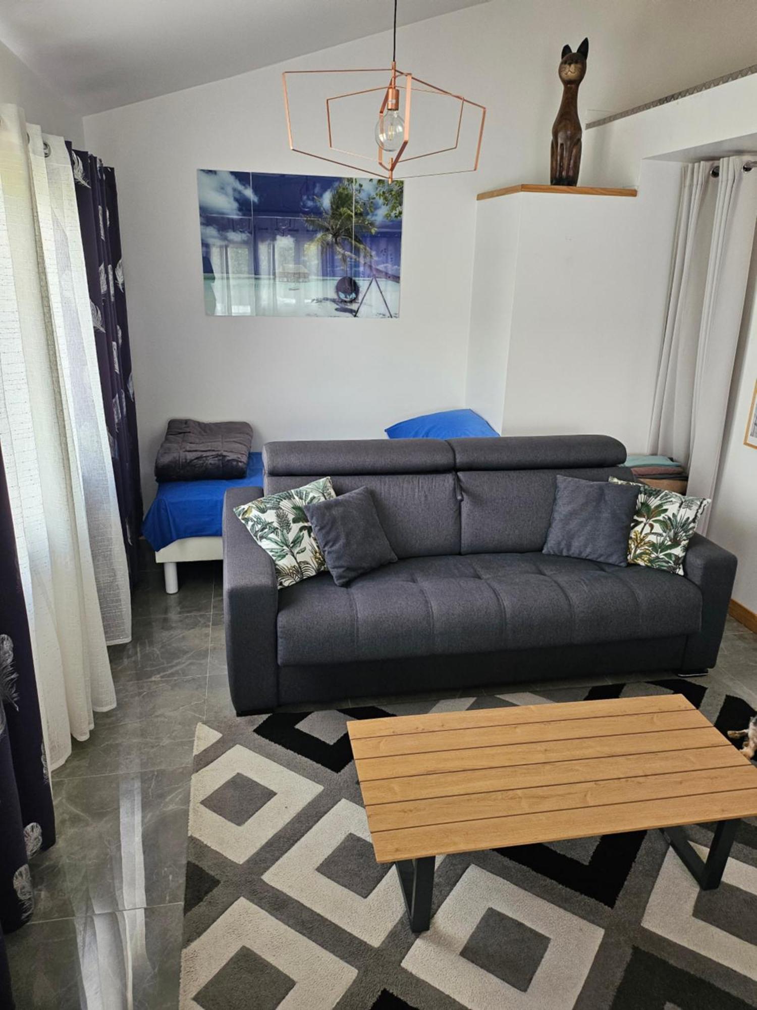 Bienvenue Chez Alain Et Marie Apartment Antibes Bilik gambar