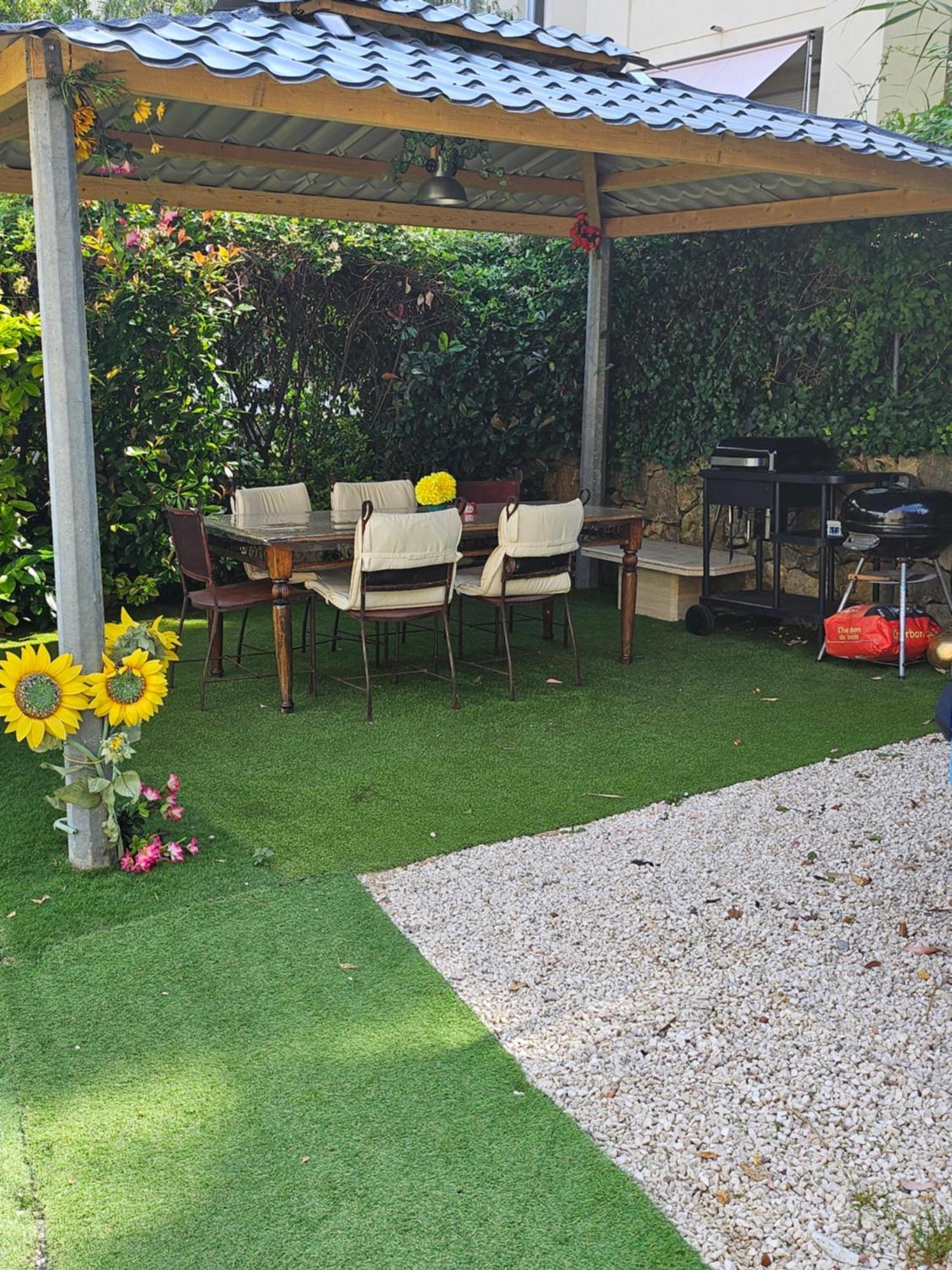 Bienvenue Chez Alain Et Marie Apartment Antibes Bilik gambar