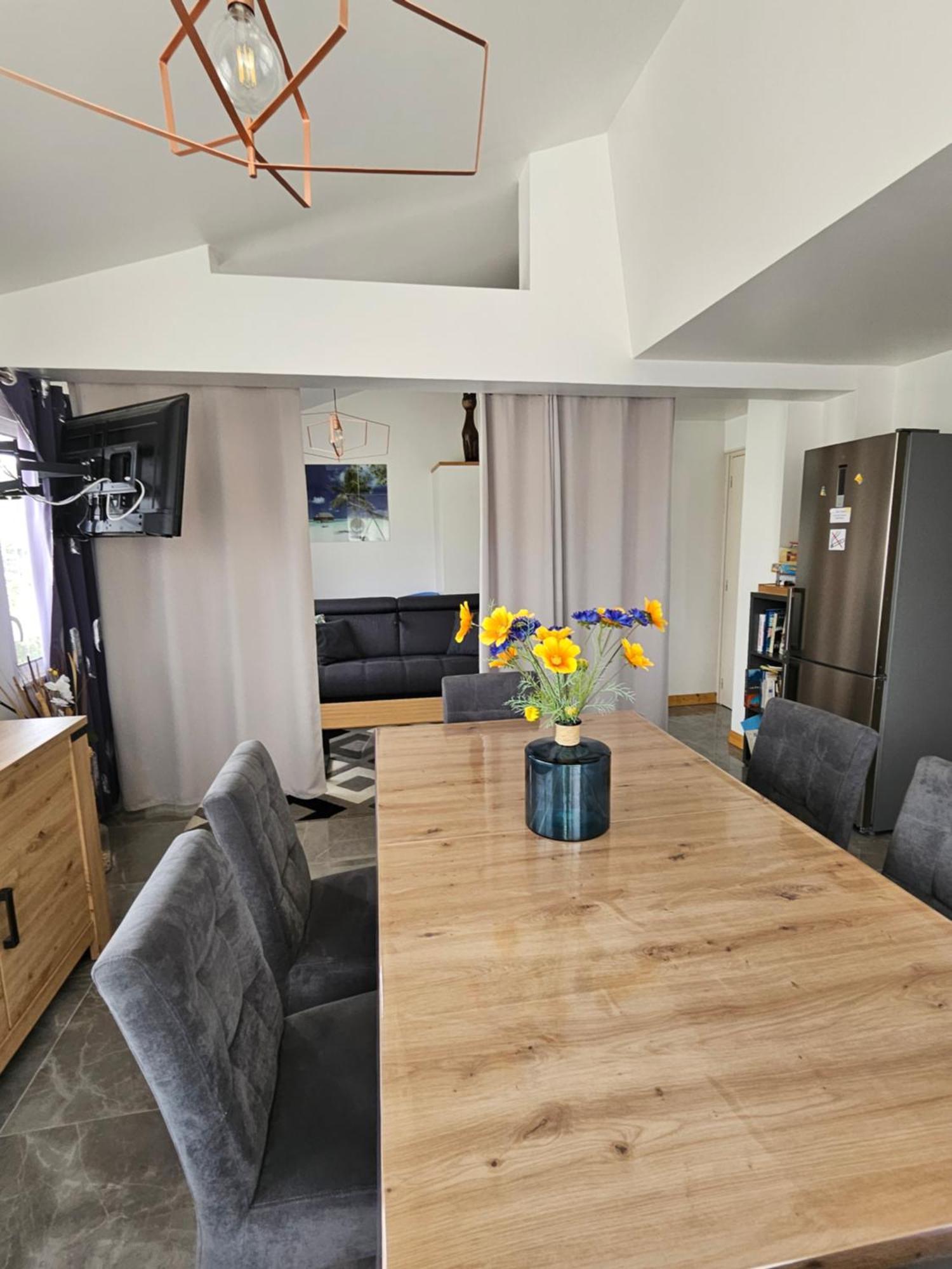 Bienvenue Chez Alain Et Marie Apartment Antibes Bilik gambar